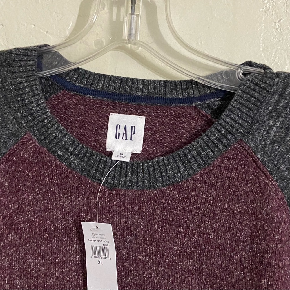 GAP Factory Colorblock Crewneck - Picture 3 of 4